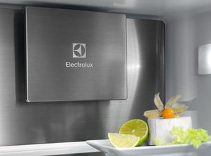 Встраиваемый холодильник Электролюкс ENC8MC19S фото 3 в Санкт-Петербурге Встраиваемый холодильник Electrolux ENC8MC19S фото 3 в Санкт-Петербурге