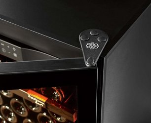 Мультитемпературный винный шкаф EuroCave S-PURE-M P-300011-M фото 4 в Санкт-Петербурге