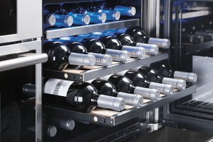 Винный шкаф Фулгор Милано FWC 4524 TC X-S фото 4 в Санкт-Петербурге Винный шкаф Fulgor Milano FWC 4524 TC X-S фото 4 в Санкт-Петербурге