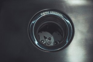 Измельчитель пищевых отходов Bone Crusher BC 910-SL фото 2