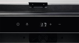 Встраиваемый винный шкаф Электролюкс EWUS052B5B фото 3 в Санкт-Петербурге Встраиваемый винный шкаф Electrolux EWUS052B5B фото 3 в Санкт-Петербурге