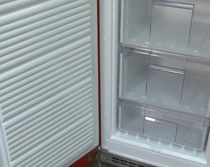Холодильник Смег CVB20LR фото 2 в Санкт-Петербурге Холодильник Smeg CVB20LR фото 2 в Санкт-Петербурге