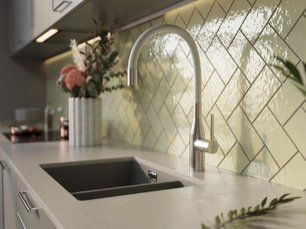 Смеситель Омойкири YATOMI 2 PLUS BN-WH фото 2 Смеситель Omoikiri YATOMI 2 PLUS BN-WH фото 2
