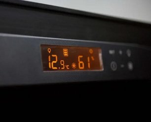 Монотемпературный винный шкаф EuroCave V-PURE-S P-300032-S фото 3 в Санкт-Петербурге