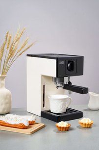 Кофеварка рожковая VARD VCPA1C фото 2 в Санкт-Петербурге