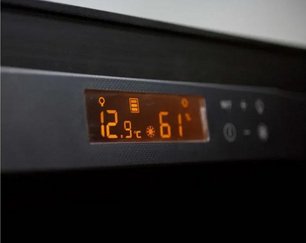 Монотемпературный винный шкаф EuroCave V-REVEL-S R-400024-S2B фото 4 в Санкт-Петербурге