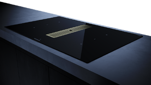 Индукционная варочная панель с вытяжкой Kuppersbusch KMI 8350.0 SR Gold фото 3 в Санкт-Петербурге