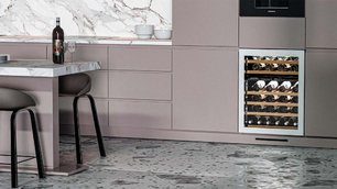 Встраиваемый винный шкаф Meyvel MV46NH-KWT2 фото 4 в Санкт-Петербурге