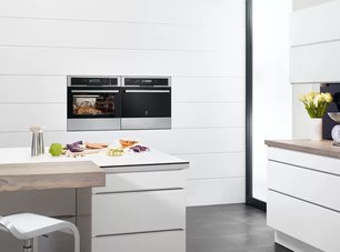 Вакуумный упаковщик Electrolux EVD14900OX фото 4 в Санкт-Петербурге