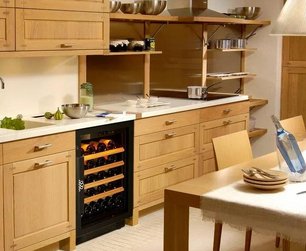 Встраиваемый монотемпературный винный шкаф EuroCave V-059 K-800012-S фото 4 в Санкт-Петербурге