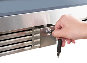 Встраиваемый под столешницу винный шкаф Селлар Приват CP051-1T фото 4 в Санкт-Петербурге Встраиваемый под столешницу винный шкаф CellarPrivate CP051-1T фото 4 в Санкт-Петербурге