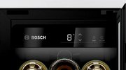 Встраиваемый винный шкаф Bosch KUW20VHF0 фото 4 в Санкт-Петербурге