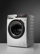 Стирально-сушильная машина AEG L8WBC61S фото 2 в Санкт-Петербурге
