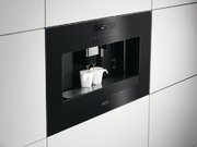 Встраиваемая кофемашина AEG KKE884500B фото 2 в Санкт-Петербурге