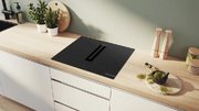 Индукционная варочная панель с вытяжкой Bosch PVS611B16E фото 2 в Санкт-Петербурге