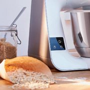 Кухонный комбайн Bosch MUM5XW10 фото 3 в Санкт-Петербурге