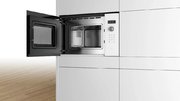 Встраиваемая микроволновая печь Bosch BFL524MW0 фото 3 в Санкт-Петербурге