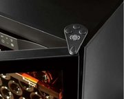 Мультитемпературный винный шкаф EuroCave S-PURE-S P-300019-S фото 3 в Санкт-Петербурге