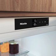 Встраиваемый холодильник Miele KFN 7844 C фото 4 в Санкт-Петербурге