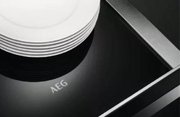 Встраиваемый ящик для подогрева посуды AEG KDK911424M фото 2 в Санкт-Петербурге