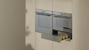 Встраиваемый подогреватель посуды V-ZUG V4000 31 WDEE6V1C черное стекло фото 4 в Санкт-Петербурге