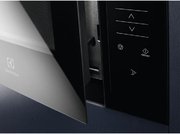 Встраиваемая микроволновая печь Electrolux KMFE172TEX фото 3 в Санкт-Петербурге