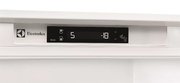 Холодильник Electrolux ENC2813AOW фото 2 в Санкт-Петербурге