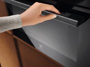 Встраиваемая микроволновая печь Electrolux LVM9E2XZ фото 3 в Санкт-Петербурге