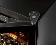 Встраиваемый монотемпературный винный шкаф EuroCave V-059 K-800014-S фото 3 в Санкт-Петербурге