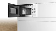 Встраиваемая микроволновая печь Bosch BFL520MW0 фото 4 в Санкт-Петербурге