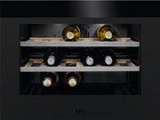 Встраиваемый винный шкаф AEG KWK884520T Встраиваемый винный шкаф AEG KWK884520T