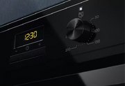Духовой шкаф Electrolux EOD3H50BK фото 3 в Санкт-Петербурге