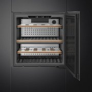 Встраиваемый холодильный шкаф для вина Smeg CVI129B3 фото 3 в Санкт-Петербурге