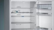 Отдельностоящий холодильник с нижней морозильной камерой SIEMENS KG49NSW2AR фото 4 в Санкт-Петербурге