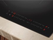 Варочная панель Electrolux EIV83443CT фото 3 в Санкт-Петербурге