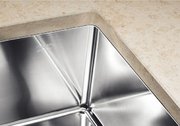 Мойка Blanco Claron 400/550-T-U чаша справа нержавеющая сталь фото 3 в Санкт-Петербурге