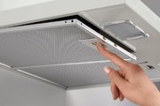 Вытяжка Electrolux EFC226V фото 4 в Санкт-Петербурге