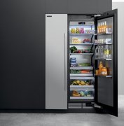 Встраиваемый холодильник Signature Kitchen Suite SKSCR2411P фото 3 в Санкт-Петербурге