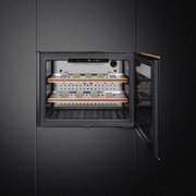 Встраиваемый винный холодильник Smeg CVI621NR3 фото 3 в Санкт-Петербурге