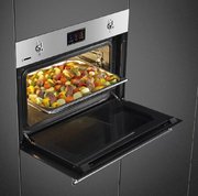 Духовой шкаф Smeg SF4303WVCPX фото 2 в Санкт-Петербурге