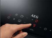 Варочная панель AEG IKB32300CB фото 2 в Санкт-Петербурге