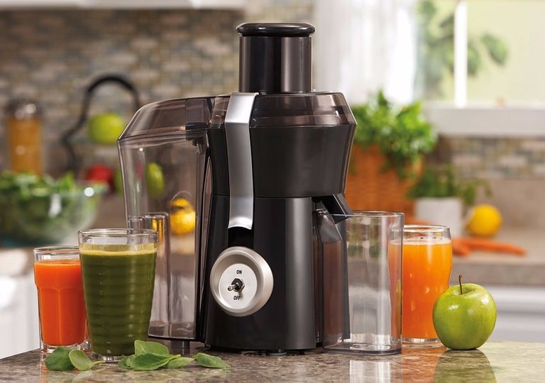 Зачем нужна соковыжималка в доме?