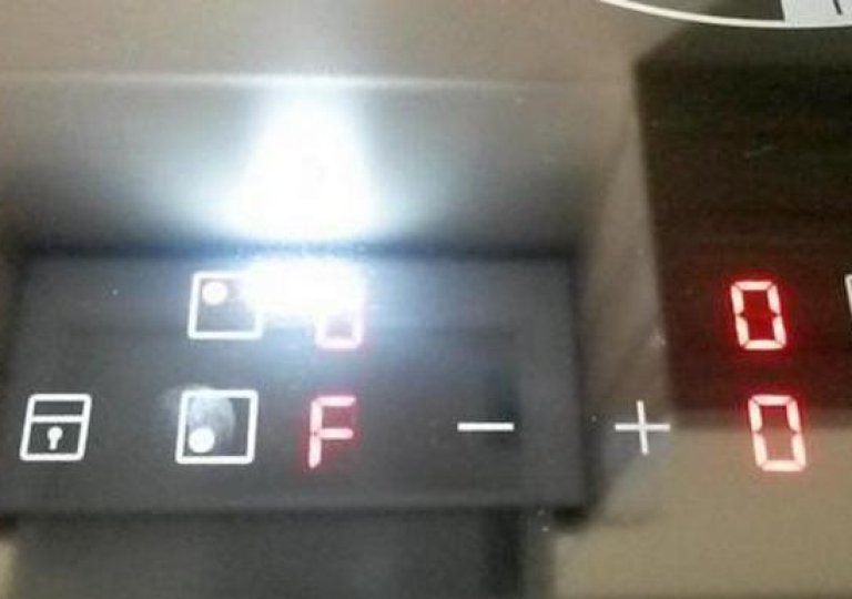 Ошибки варочной панели: коды неисправностей и их исправление