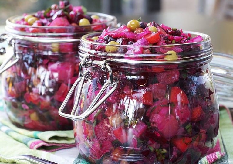 Можно ли, как и сколько хранить винегрет в холодильнике?